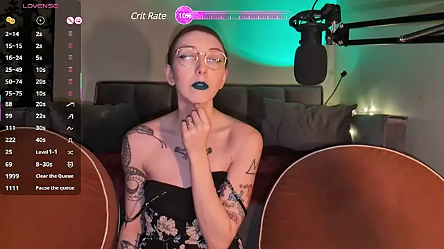 Snapshot of lovelylucyy chatting on 02.07.25 lovelylucyy online show from 02.07.25