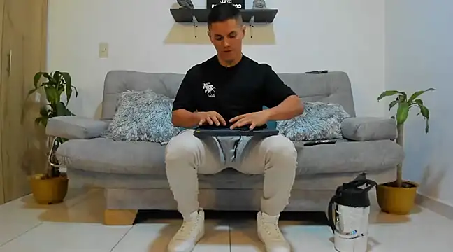 julian wallace online show from 01.25.25