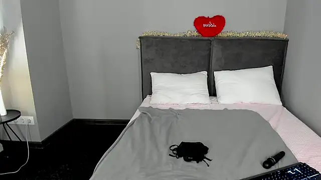 MuscleXXXBarbie online show from 02.14.26