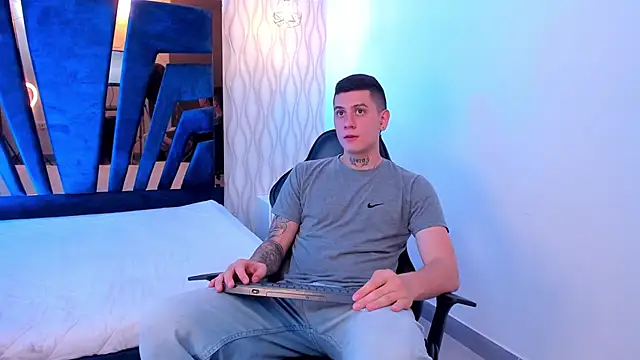 Yeiko Romero  online show from 03.12.25