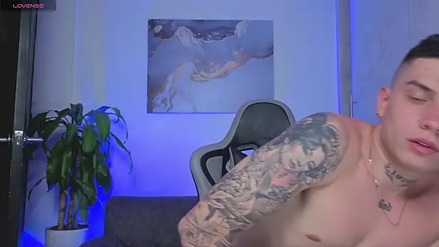 Yeiko Romero  online show from 03.28.26