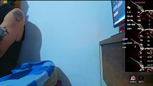 Thomass00 online show from 10.07.25