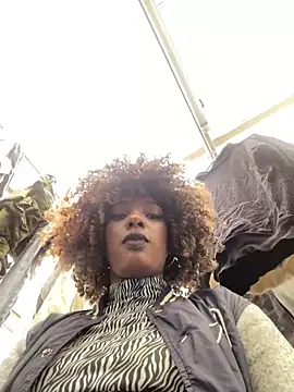 TIFFANYYSTAR online show from 02.28.25