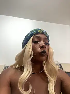 TIFFANYYSTAR online show from 09.27.25