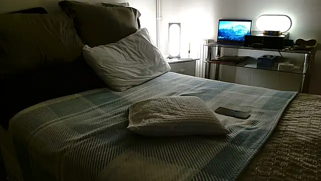 ImYourXtoy online show from 03.30.26