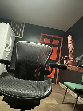 sexuallysubmissiveCD online show from 12.14.25