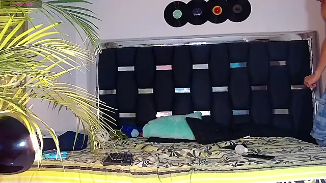 Snapshot of RyanRizzo chatting on 01.30.25 RyanRizzo online show from 01.30.25