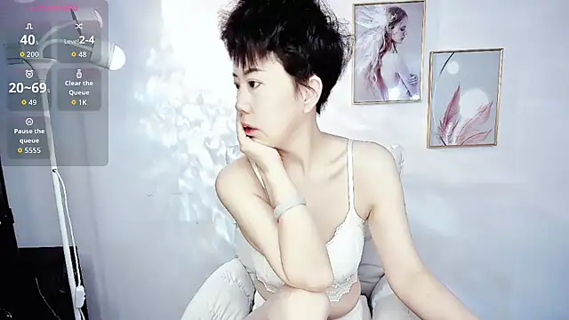 9ering-Er online show from 11.05.25