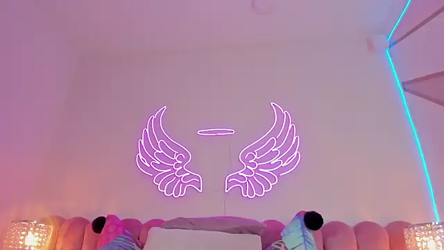  scarletmoore online show from 03.05.25