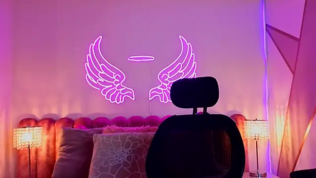  scarletmoore online show from 09.23.25