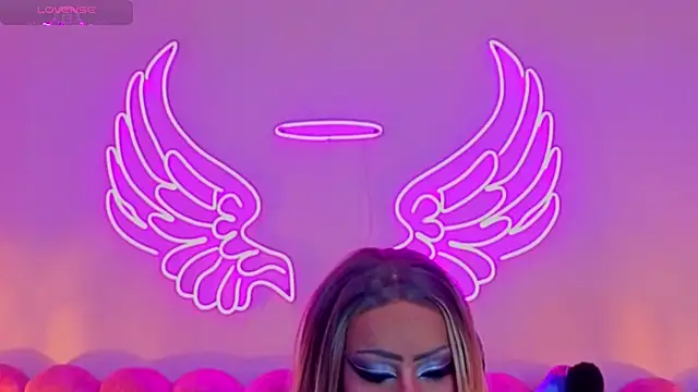  scarletmoore online show from 10.24.25