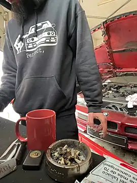 Snapshot of donnuozfutura chatting on 02.25.25 donnuozfutura online show from 02.25.25