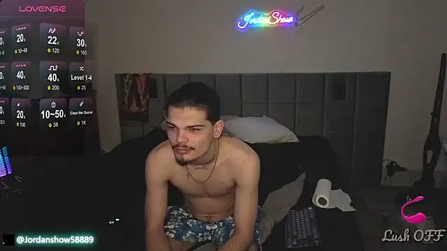 Snapshot of JordanShow chatting on 02.04.25 JordanShow online show from 02.04.25