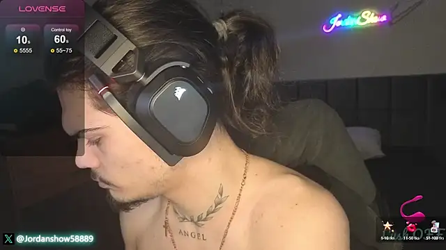 Snapshot of JordanShow chatting on 02.07.25 JordanShow online show from 02.07.25