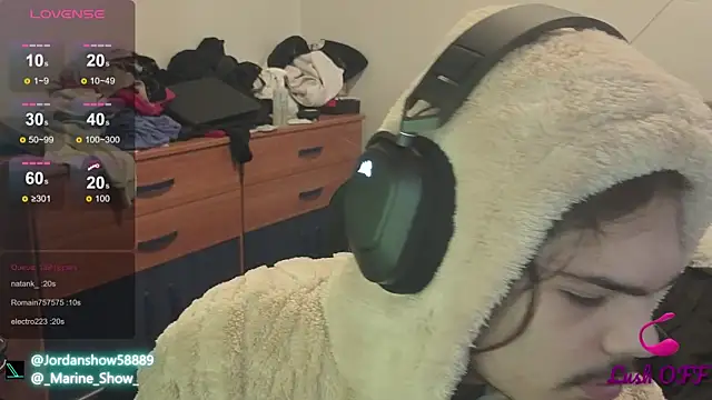 Snapshot of JordanShow chatting on 02.15.25 JordanShow online show from 02.15.25