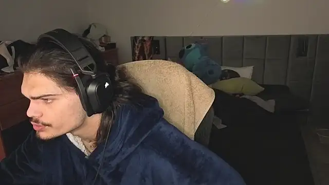 Snapshot of JordanShow chatting on 02.22.25 JordanShow online show from 02.22.25