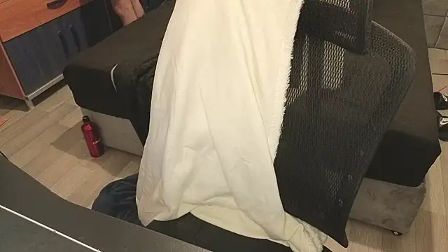 Snapshot of JordanShow chatting on 02.25.25 JordanShow online show from 02.25.25