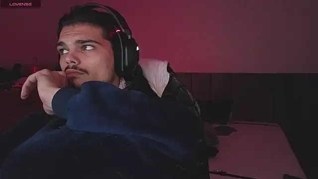 Snapshot of JordanShow chatting on 03.19.25 JordanShow online show from 03.19.25