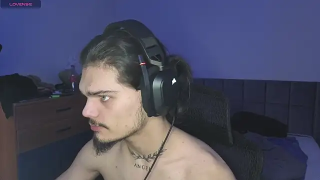 Snapshot of JordanShow chatting on 03.21.25 JordanShow online show from 03.21.25