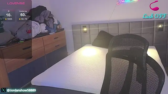 Snapshot of JordanShow chatting on 03.22.25 JordanShow online show from 03.22.25