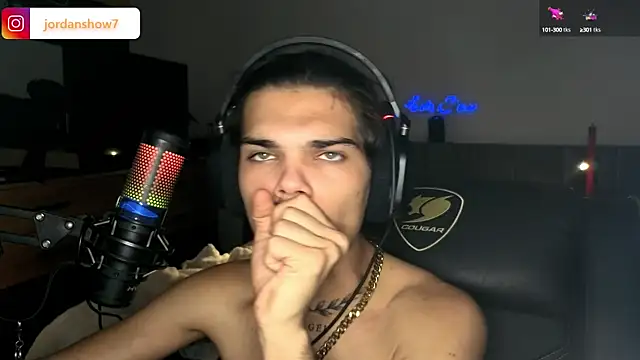 Snapshot of JordanShow chatting on 09.13.25 JordanShow online show from 09.13.25