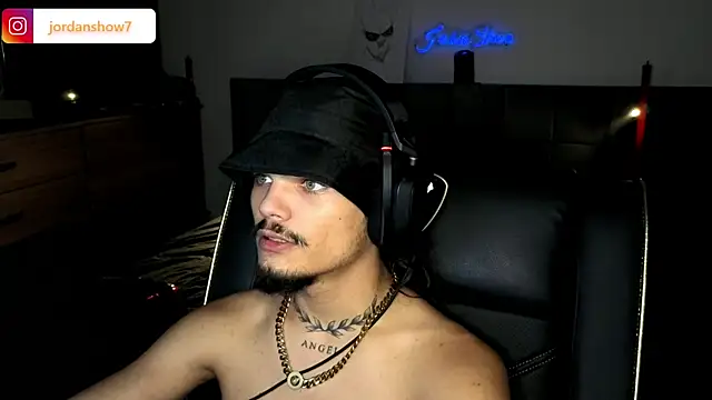 Snapshot of JordanShow chatting on 09.14.25 JordanShow online show from 09.14.25