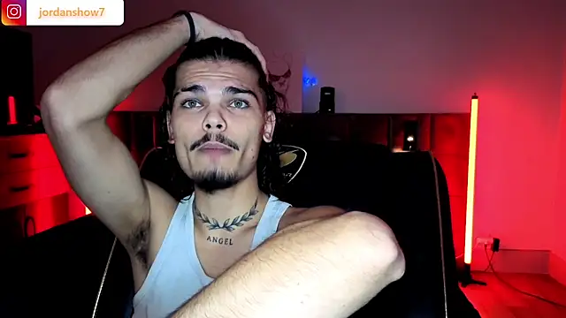 Snapshot of JordanShow chatting on 10.07.25 JordanShow online show from 10.07.25