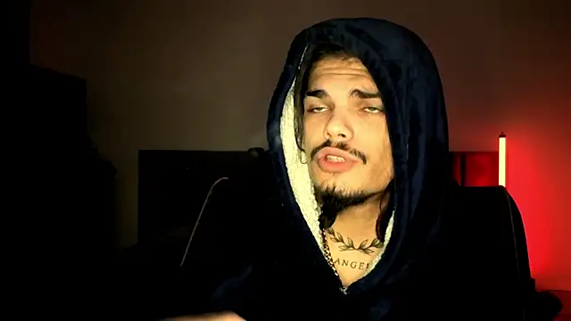 Snapshot of JordanShow chatting on 10.18.25 JordanShow online show from 10.18.25