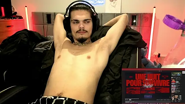 Snapshot of JordanShow chatting on 11.01.25 JordanShow online show from 11.01.25