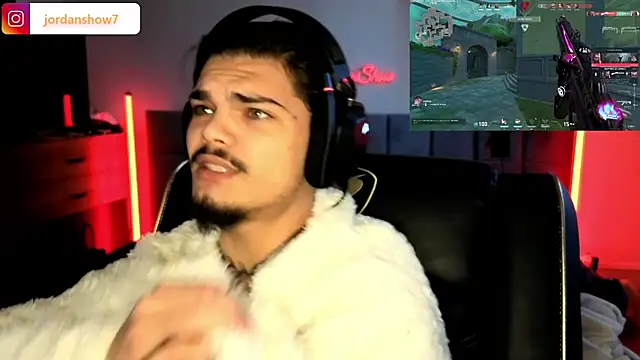 Snapshot of JordanShow chatting on 12.03.25 JordanShow online show from 12.03.25