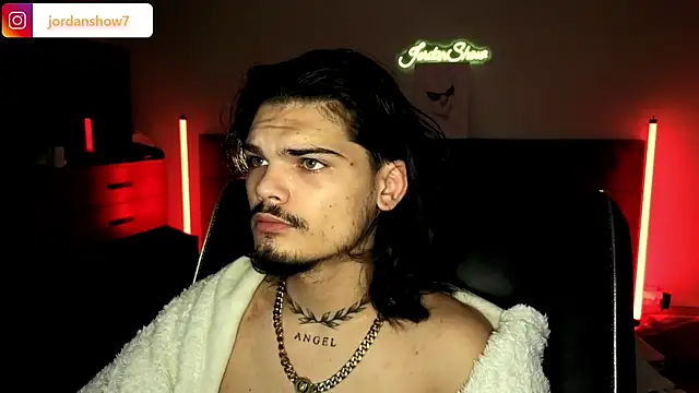 Snapshot of JordanShow chatting on 12.16.25 JordanShow online show from 12.16.25