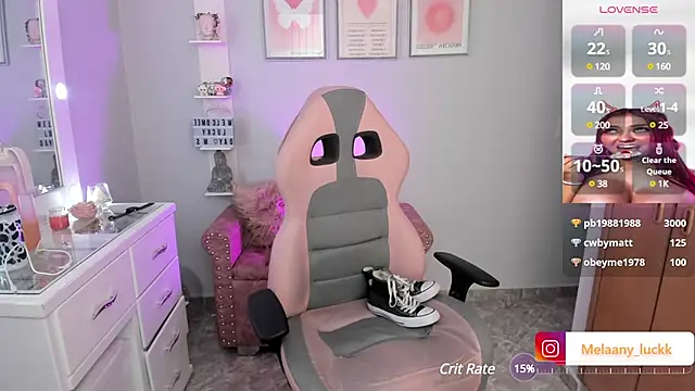 Melannyy  online show from 02.26.25