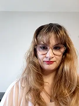 Snapshot of PrincesseMalicia chatting on 02.05.26 PrincesseMalicia online show from 02.05.26