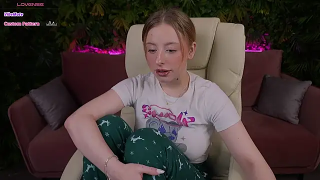 SilverrMoon online show from 02.23.25