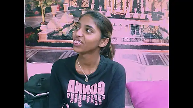 IndianSexySlender online show from 12.17.24