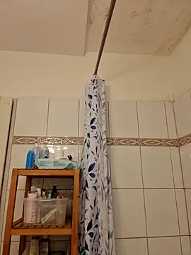 Snapshot of Josephine_LIVE chatting on 11.24.25 Josephine LIVE online show from 11.24.25