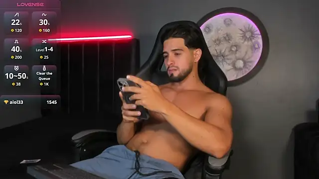 Snapshot of khriss_brown chatting on 11.15.25 khriss brown online show from 11.15.25