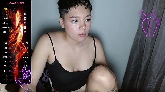 TRIXIE TANG28 online show from 02.15.25