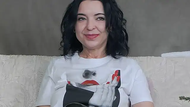 Snapshot of Ortensialady76 chatting on 01.06.25 Ortensialady76 online show from 01.06.25