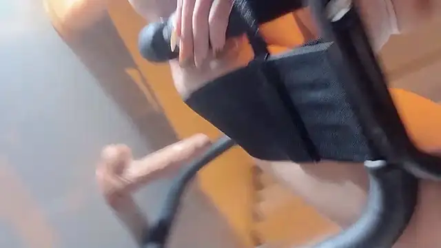 Krismil3 online show from 11.10.25