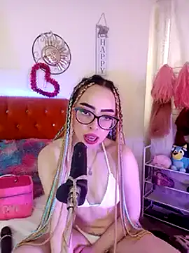 Snapshot of Yennastone chatting on 01.08.25 Yennastone online show from 01.08.25