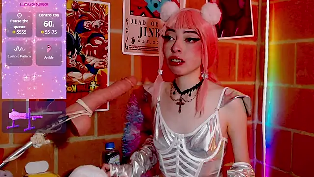 Snapshot of Yennastone chatting on 08.01.26 Yennastone online show from 08.01.26