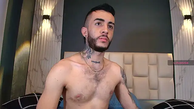 Snapshot of Marcelo_ruiz_ chatting on 10.24.25 Marcelo ruiz online show from 10.24.25