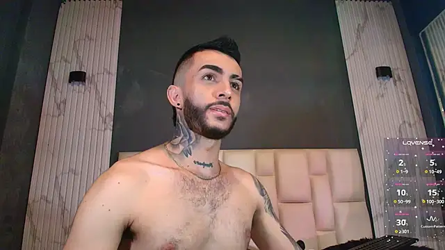 Snapshot of Marcelo_ruiz_ chatting on 11.29.25 Marcelo ruiz online show from 11.29.25