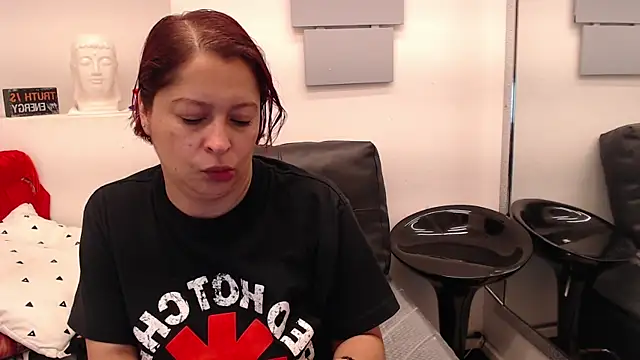 Snapshot of eva_twiss chatting on 06.09.26 eva twiss online show from 06.09.26