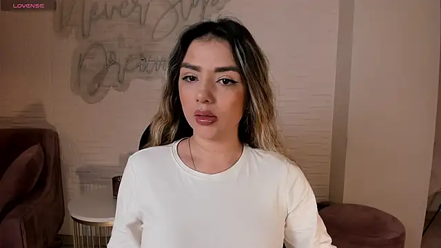Snapshot of ChloePreston_ chatting on 03.17.25 ChloePreston  online show from 03.17.25