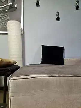 dickinyouto online show from 01.19.25