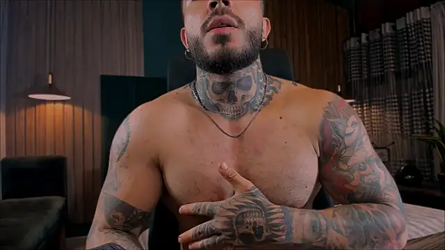 Snapshot of LeoSalvatore_ chatting on 01.30.25 LeoSalvatore online show from 01.30.25