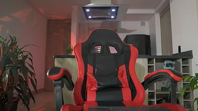 Snapshot of LeoSalvatore_ chatting on 09.14.25 LeoSalvatore online show from 09.14.25