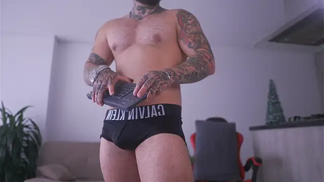 LeoSalvatore  online show from 03.20.26